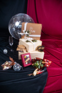 Pudełko świąteczne LUX z dekoracją i kartką