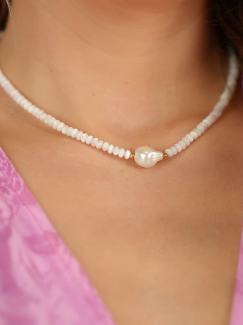 Naszyjnik Tanya - masa perłowa i perła barokowa | byNADI