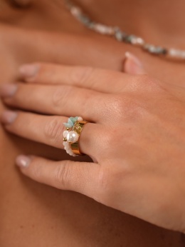 Regulowana obrączka pierścionek z wiszącą perełką z kolekcji Teen Vibe